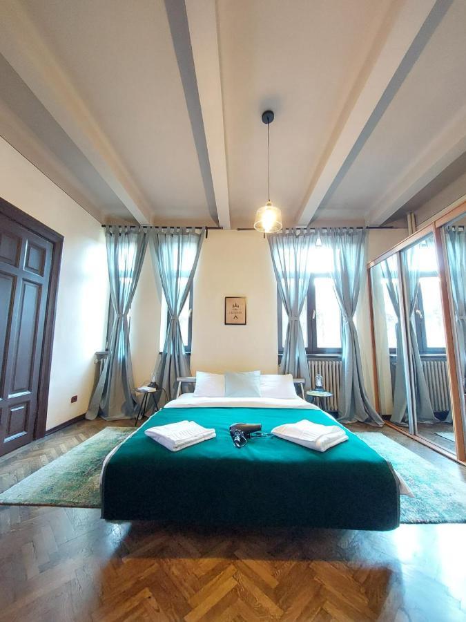 Sweet Dreams Suites Piata Romana Bucarest Esterno foto